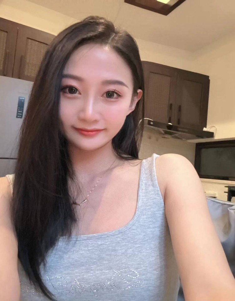 三年在线观看免费大全哔哩哔哩,高清电影大全